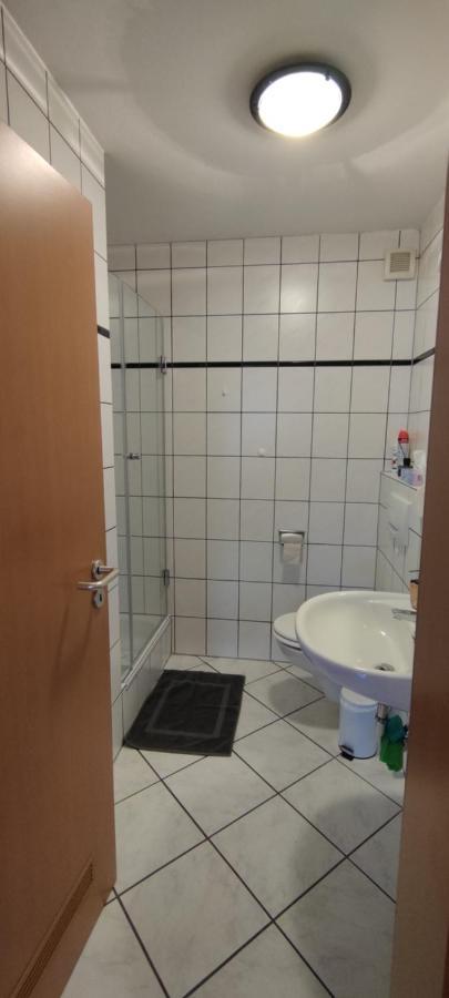 Moderne Ferienwohnung Lindlar, Dorf- Und Waldnah, Gratis W-Lan, Nr Extérieur photo